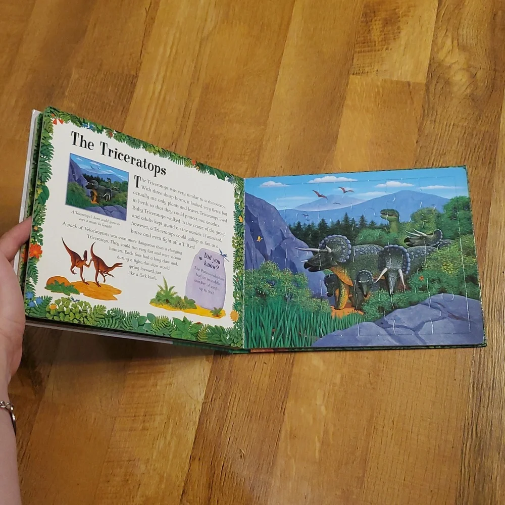 Jigsaw Dinosaurs‎ Puzzle Book